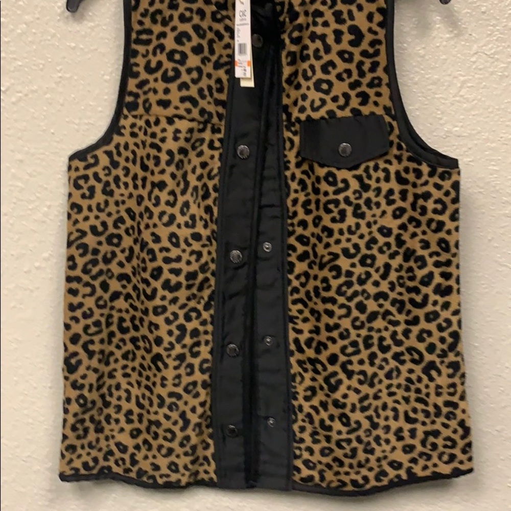 C & C vest size small